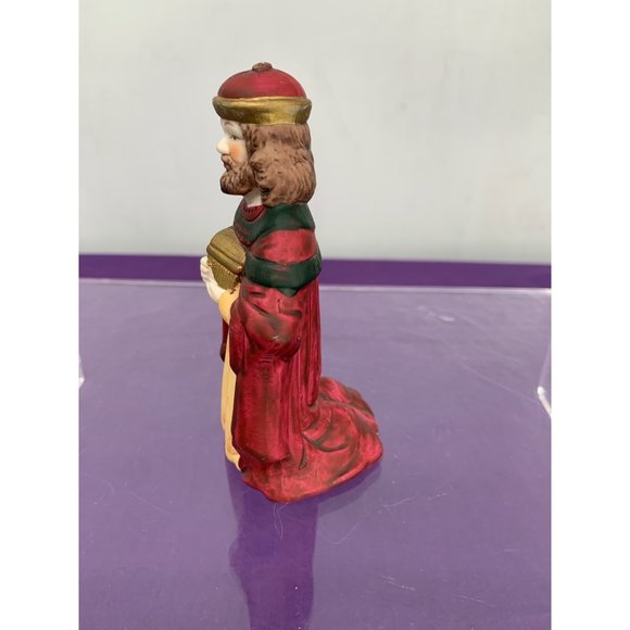 Nativity Manager Replacement Piece Wiseman Kneeling wiseman 5 Inch Maroon Robe a - Picture 5 of 12